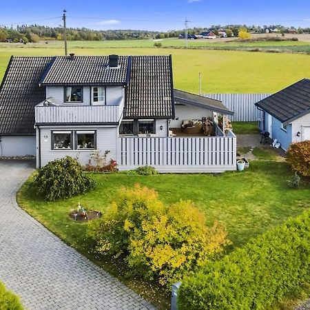 Hyggelig Enebolig Pa Notteroy, Rett Ved Golfbane Villa Exteriör bild