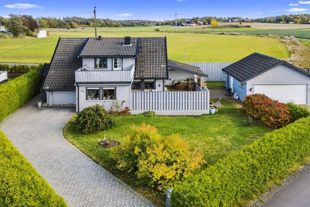 Hyggelig Enebolig Pa Notteroy, Rett Ved Golfbane Villa Exteriör bild